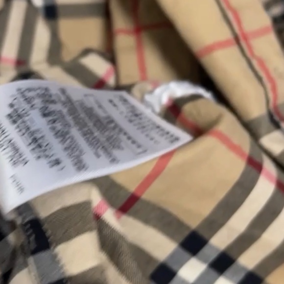 💯%❤️🫶🏻 authentic burberry shirt and pants ❤️🫶🏻 - Picture 10 of 12